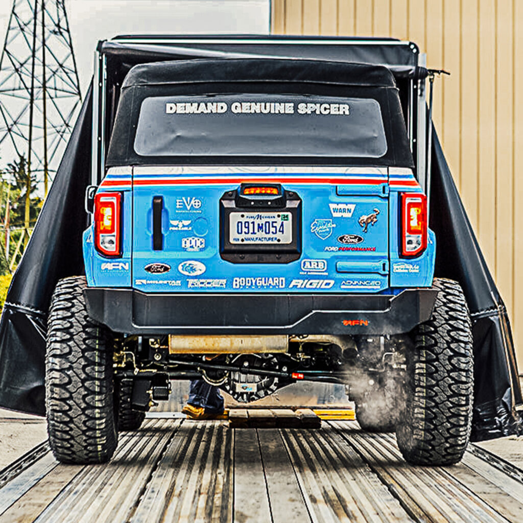 48002770_Bronco_Rear2